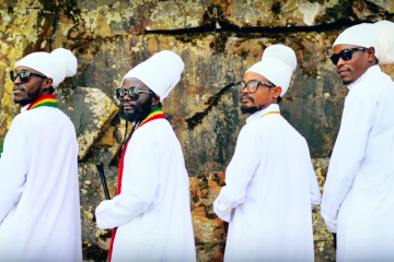 QueenFyah - Zion Calling