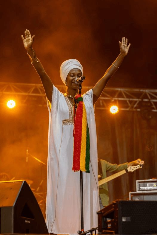 Naga&iuml; - Back To My Roots